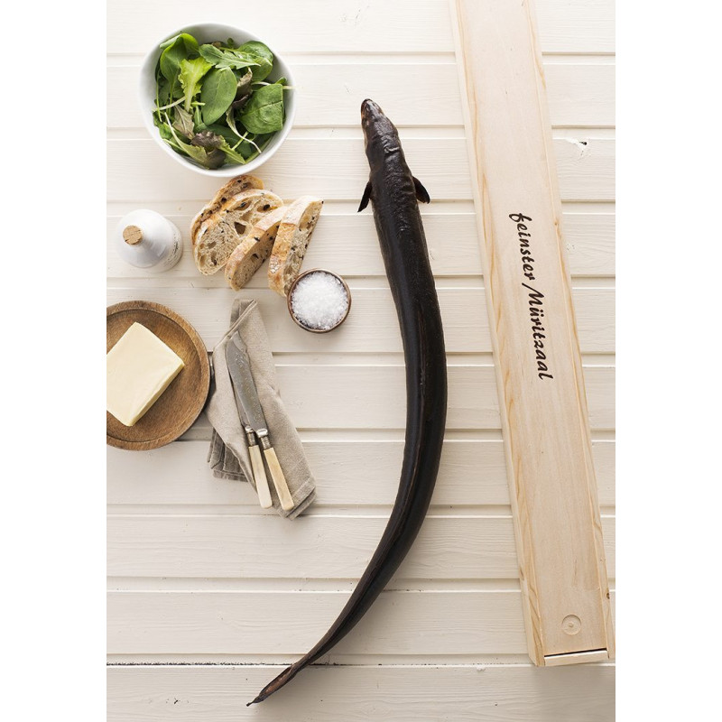 Müritz Aal geräuchert in Holzkiste