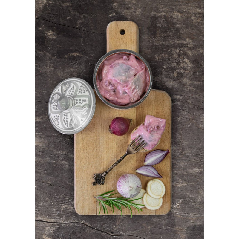 Emder Heringshappen in feinem Preiselbeerdressing