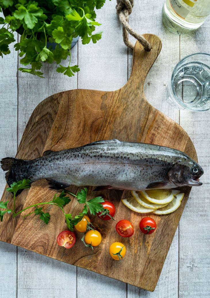 Frische BIO Forelle – küchenfertig Bild Frische BIO Forelle – küchenfertig