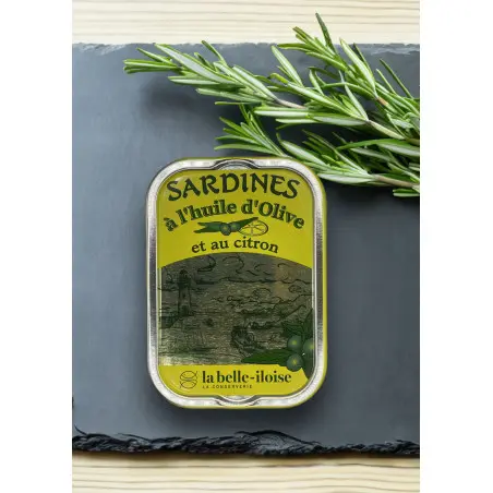 La belle-iloise Sardinen in Olivenöl mit Zitrone