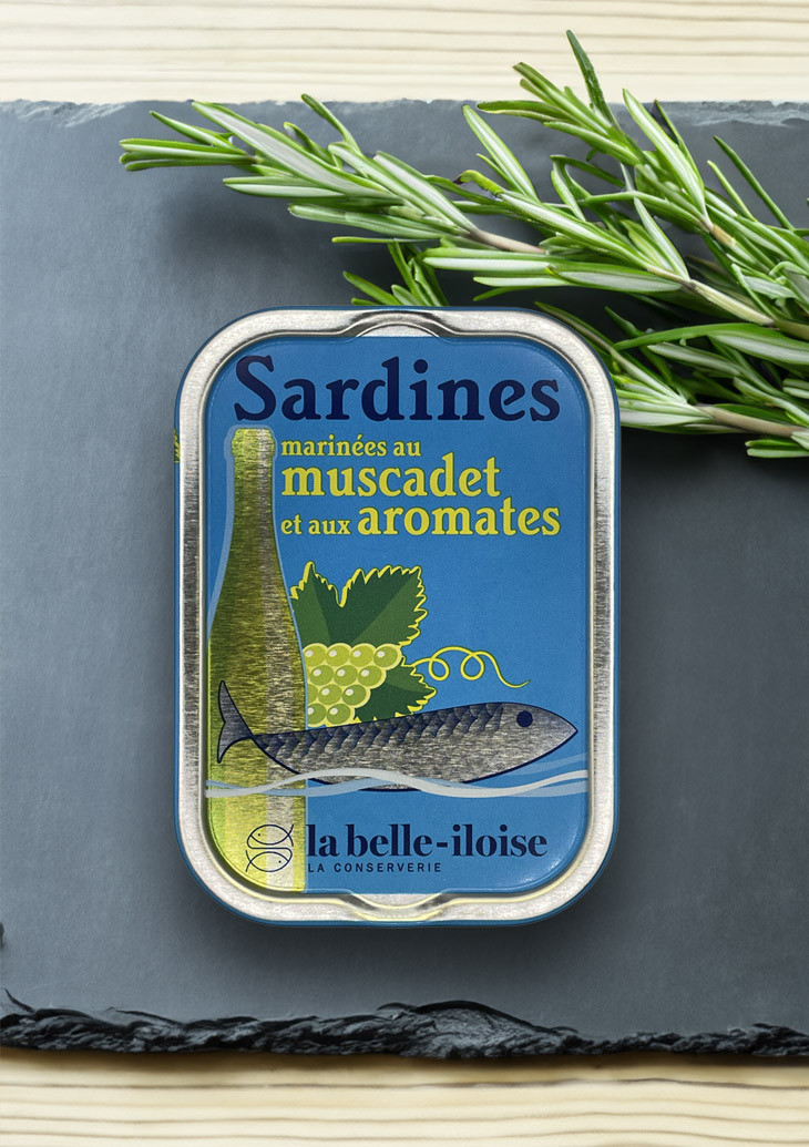 La belle-iloise Sardinen mit Muscadet-Wein