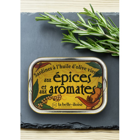 La belle-iloise Sardinen in Olivenöl mit Gewürzen