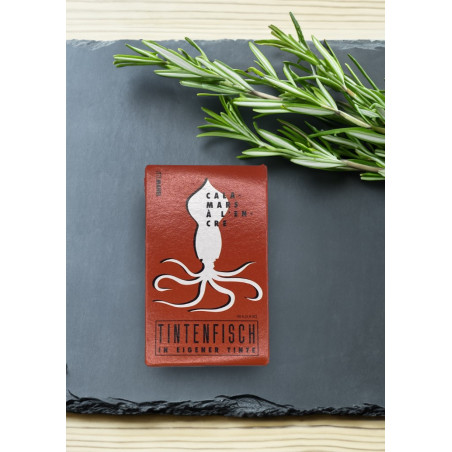 Ati Manel Tintenfisch in eigener Tinte