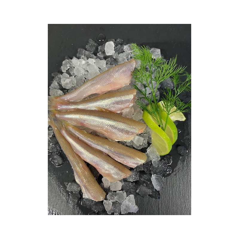 Frischer Stint küchenfertig