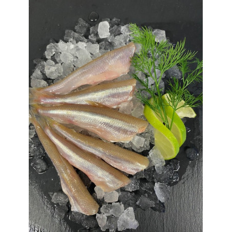 Frischer Stint küchenfertig