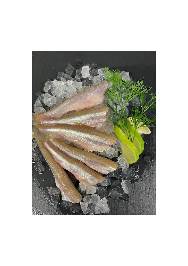 Frischer Stint küchenfertig