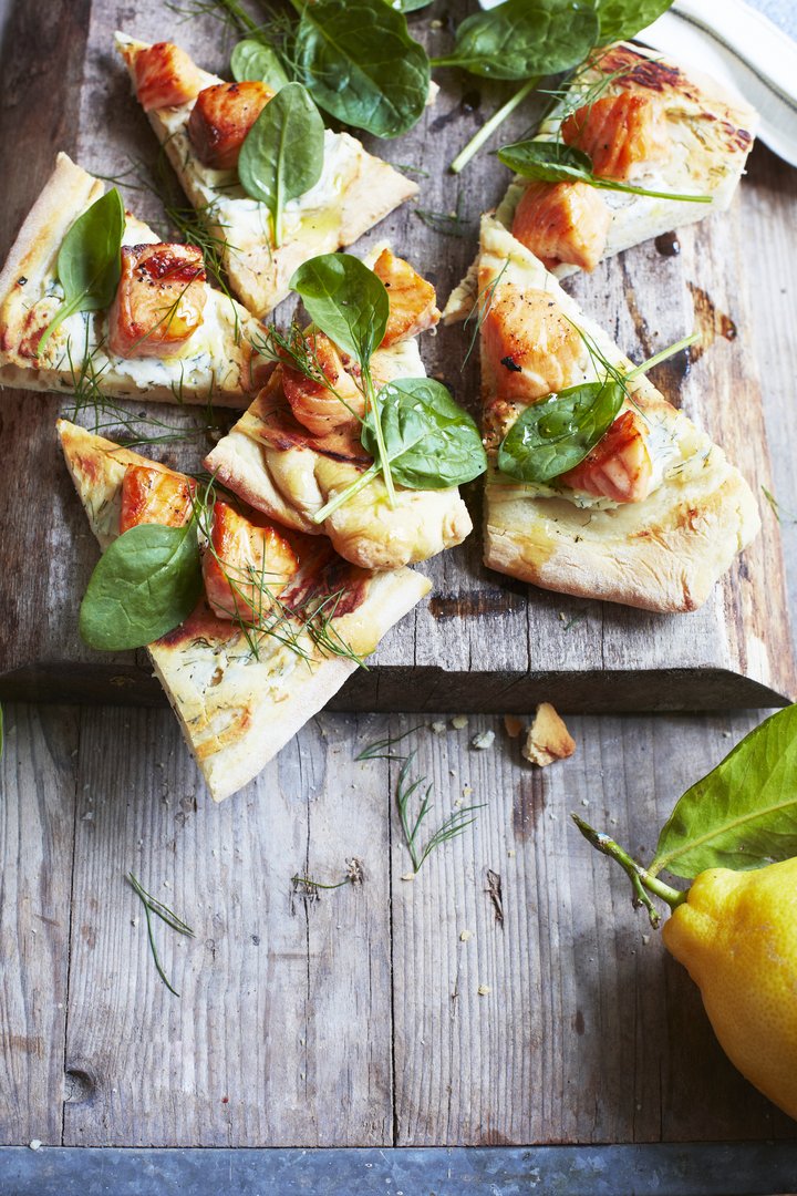 Kleine Lachs-Pizzaecken